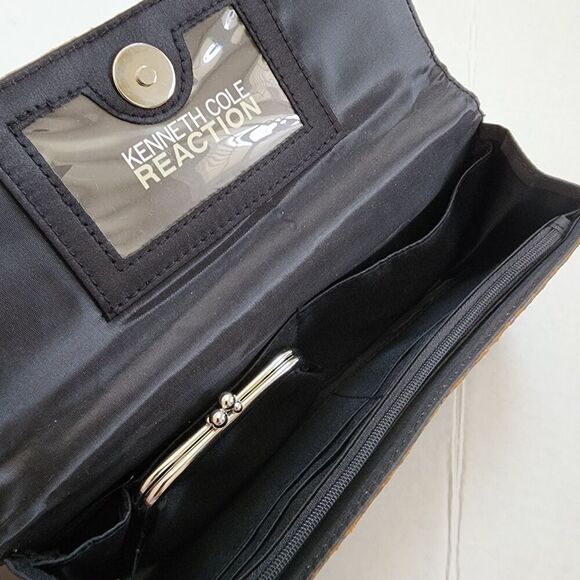 Kenneth Cole Reaction Cheetah Print Coin Purse Wristlet Wallet - Picture 4 of 5